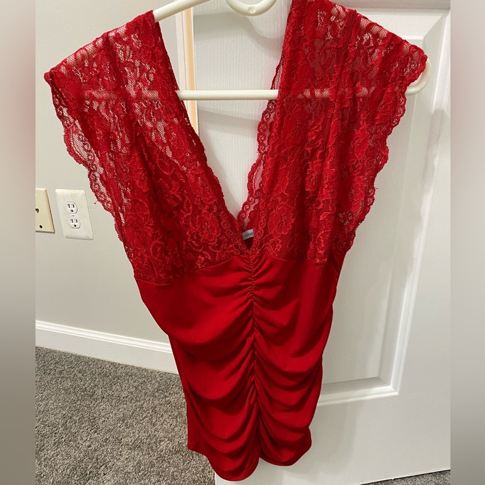 Charlotte Russe sexy red top - size medium